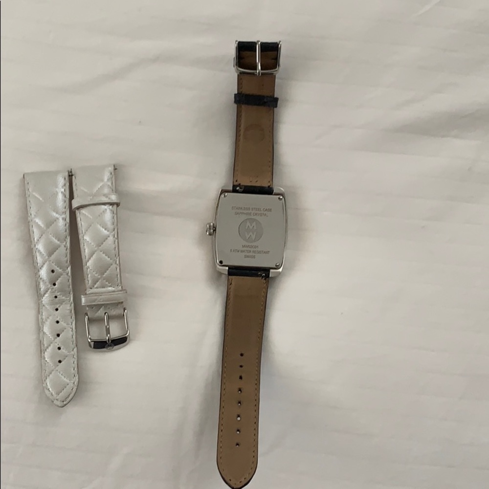 watch - Picture 5 of 9